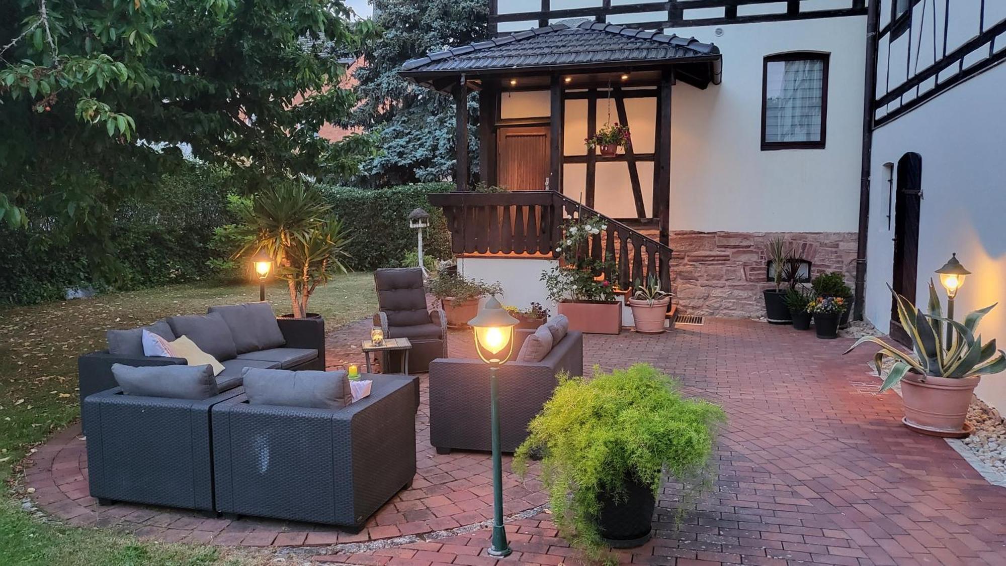 Apartments Am Saalebogen Mit Gartenterrasse, Grillkamin, Freie Parkplaetze Rudolstadt Exterior foto